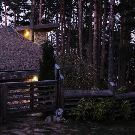 The Lake House - Relax Your Mind, Body & Soul Villa